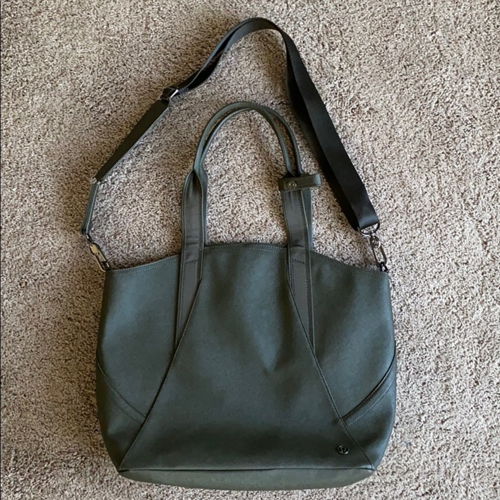 Lululemon gym back tote